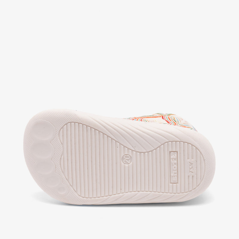 alt=Bisgaard barefoot theodore l creme - a high-quality, cream-colored children's shoe with a flexible, barefoot design for natural foot movement and development