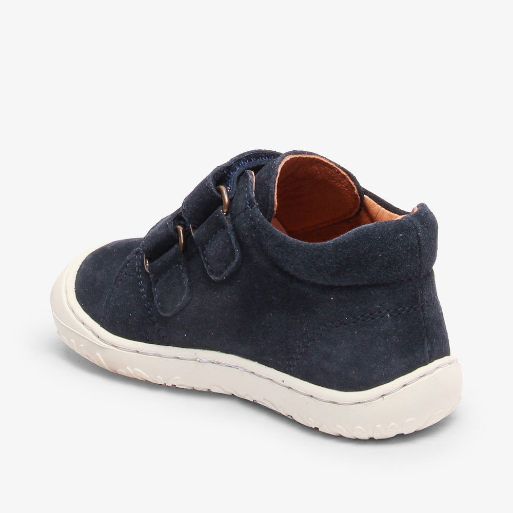 bisgaard barefoot hale v navy