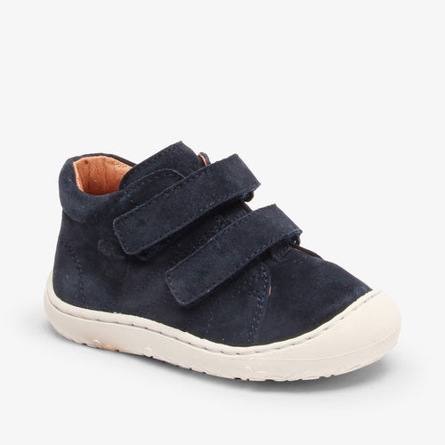 bisgaard barefoot hale v navy
