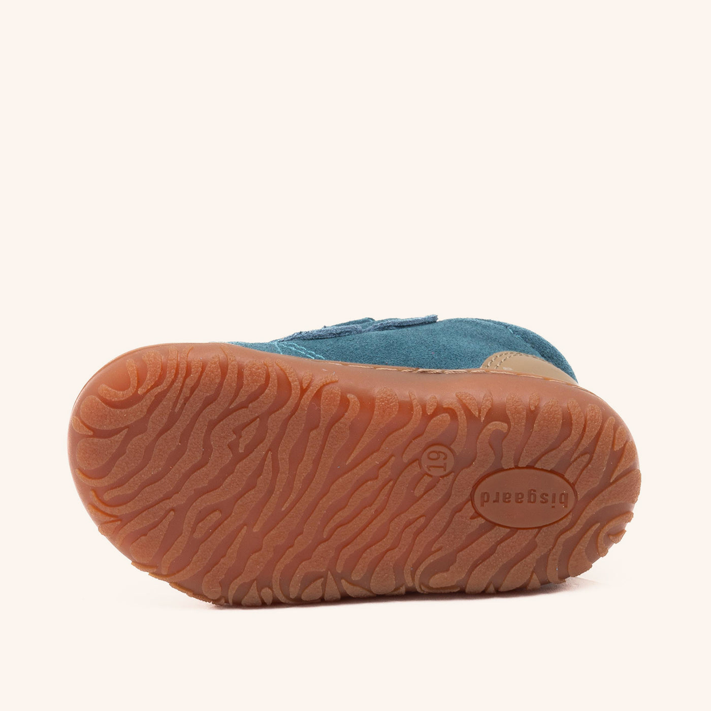 bisgaard barefoot hale v petrol PLAY