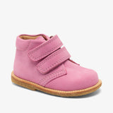 bisgaard tue v pink - adorable girls' pink leather shoes with Velcro straps