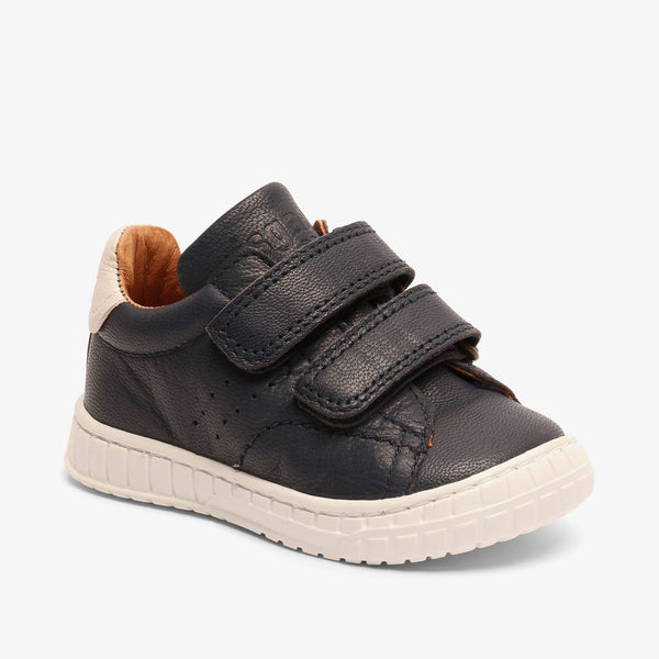 bisgaard julian s navy