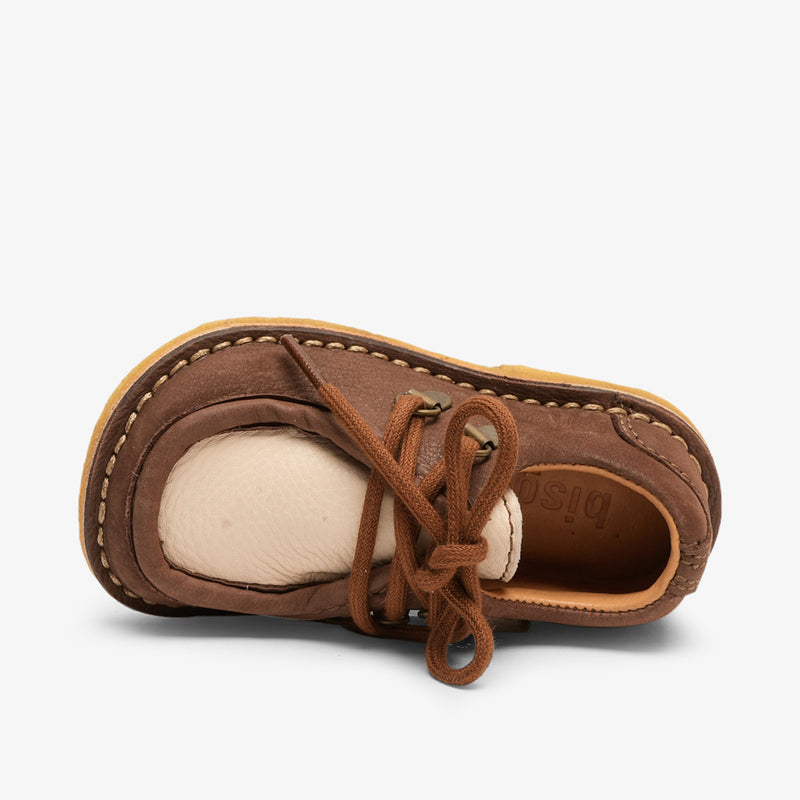 Brown leather Bisgaard Holden L shoes with classic design and durable construction