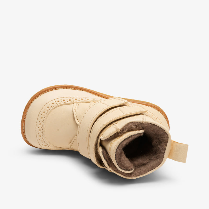 High-quality bisgaard elba tex vanilla shoes for girls, ideal for all-weather wear