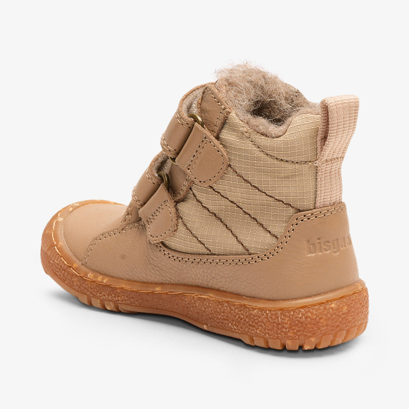 Modischer und bequemer Kinderschuh in Taupe-Farbe