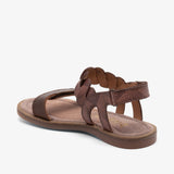 Hergestellt aus 100 % LWG-zertifiziertem Leder unterstützen diese Schuhe eine verantwortungsvolle Lederproduktion und umweltfreundliche Gerbereien