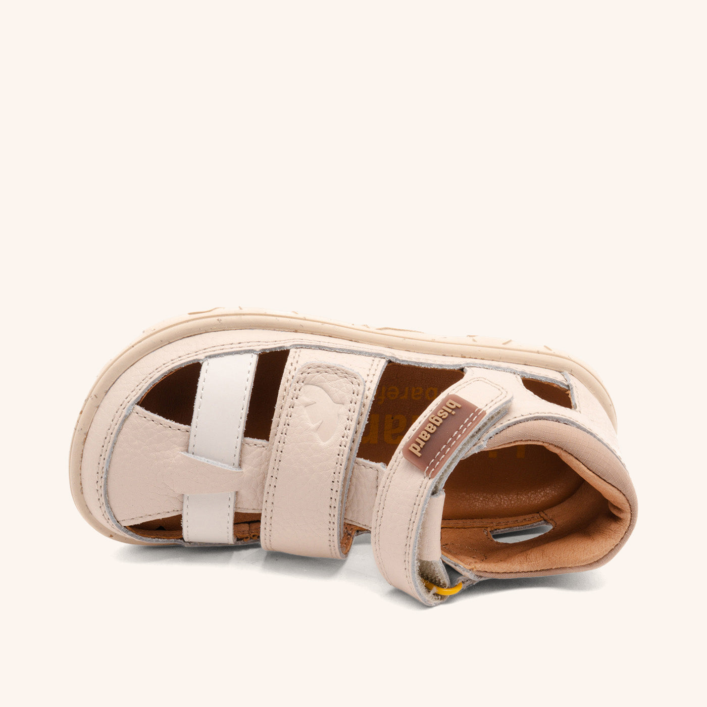 bisgaard barefoot vic nude